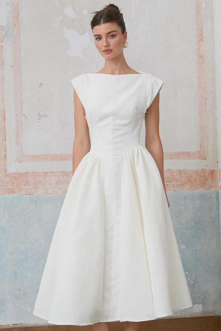 Amandine | Open-Back Pleated Midi Dress