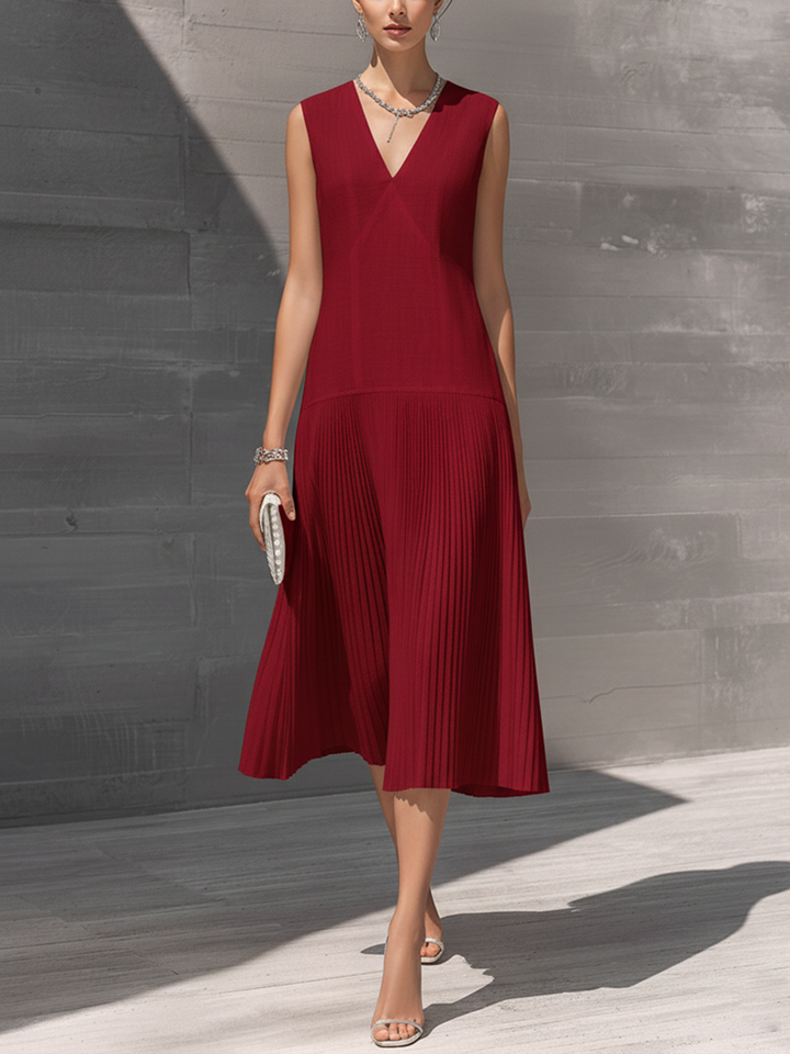 Women's Burgundy Sleeveless V-Neck Pleated Hem Midi Dress