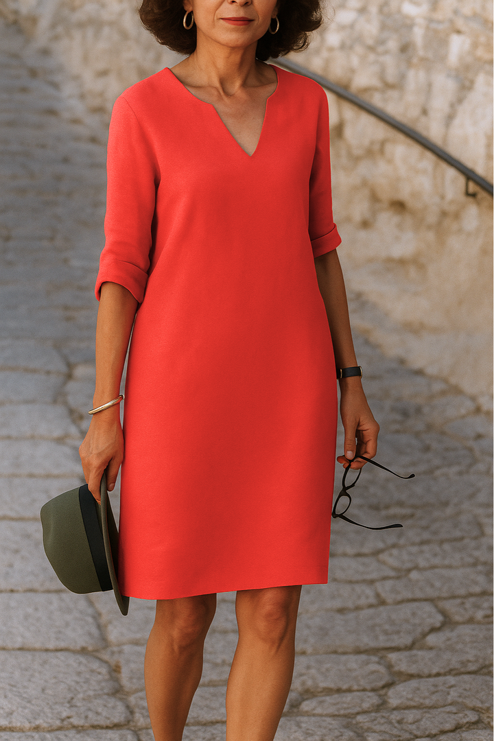 ADRIANA | Flowing Dress with V-Neck and Elegant Line