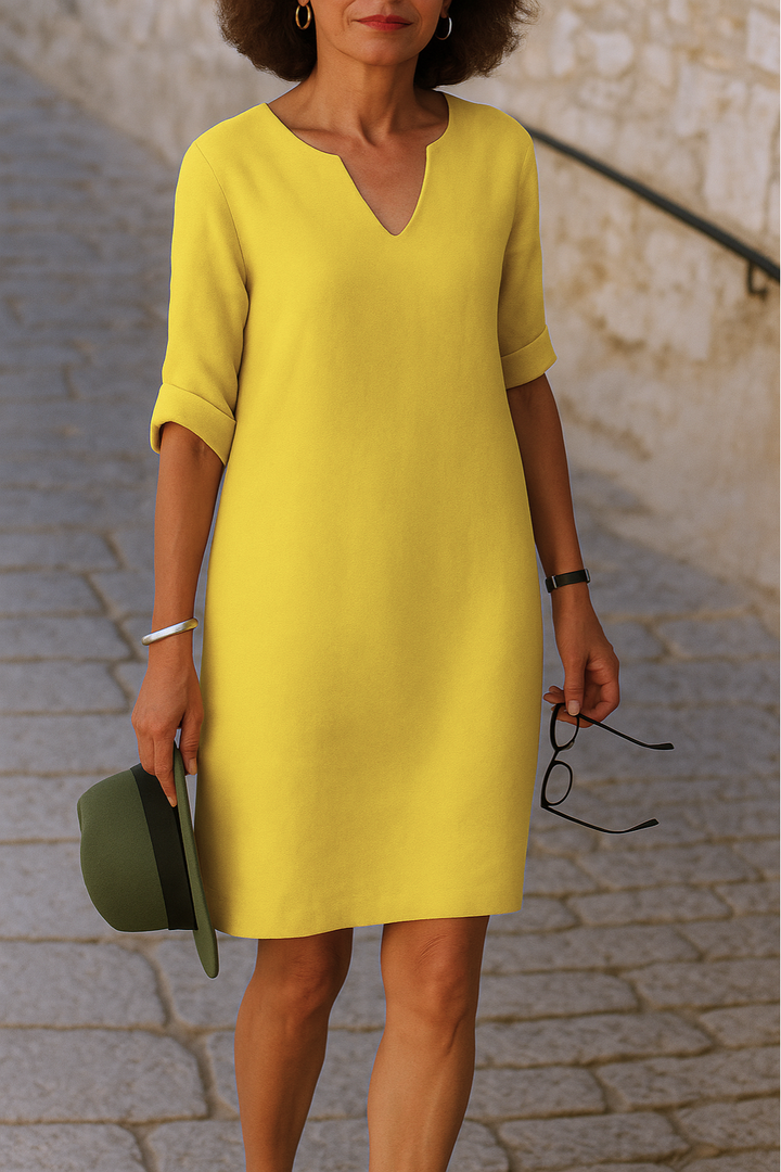 ADRIANA | Flowing Dress with V-Neck and Elegant Line
