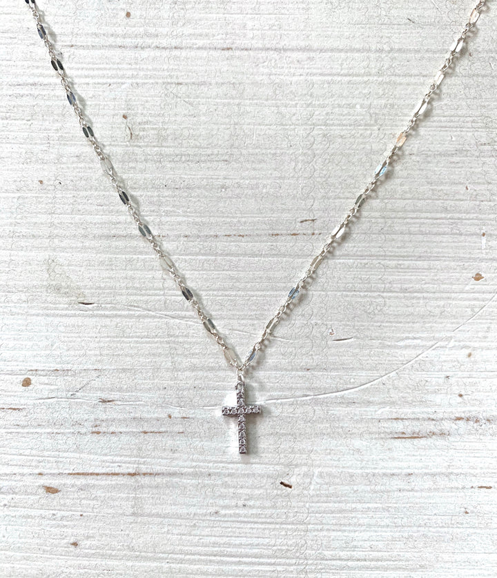 Cross Shimmer Choker | Silver