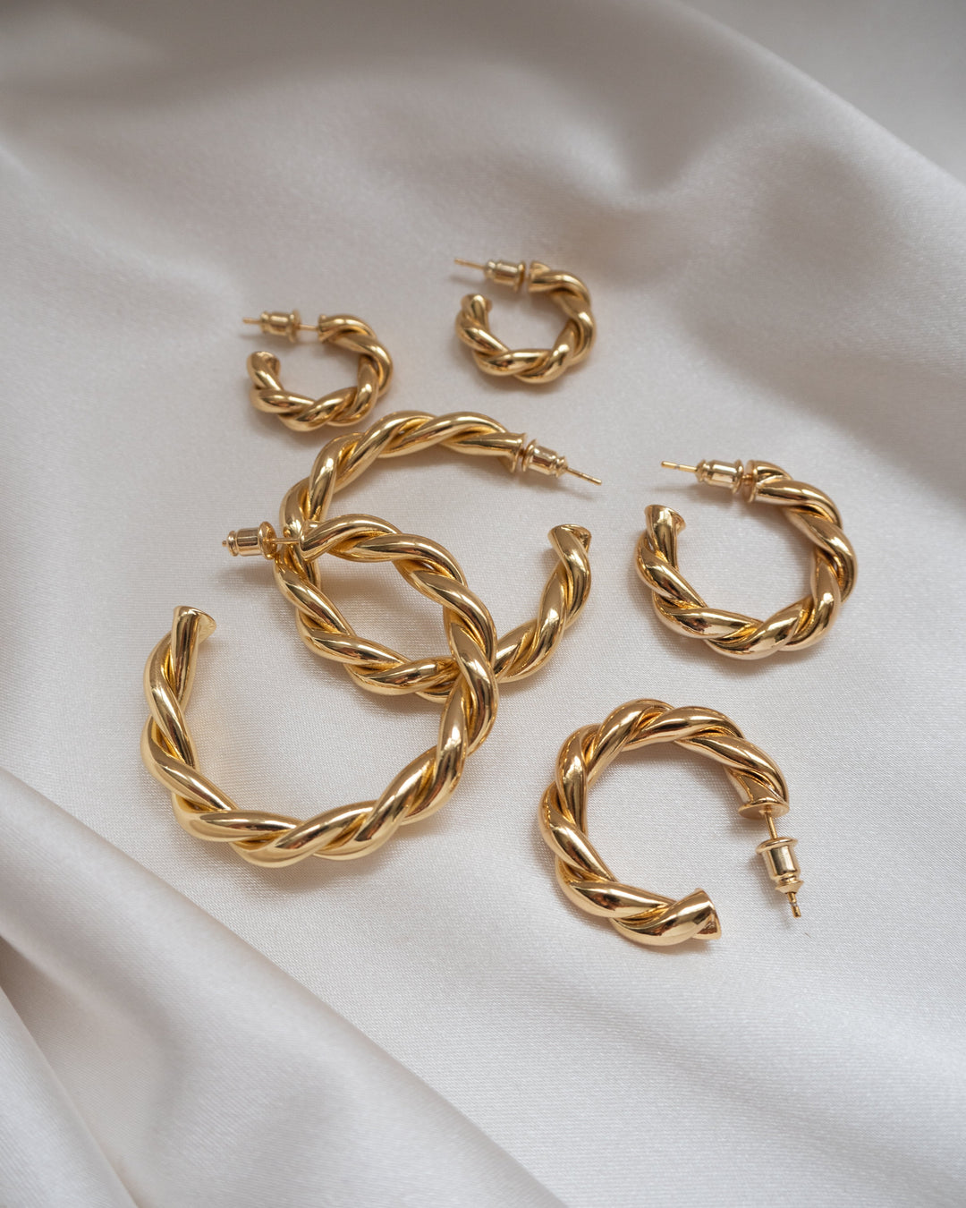 Vera Gold Hoops | Large