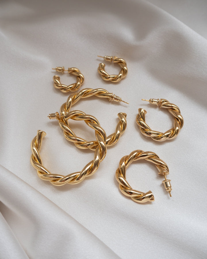 Vera Gold Hoops | Medium