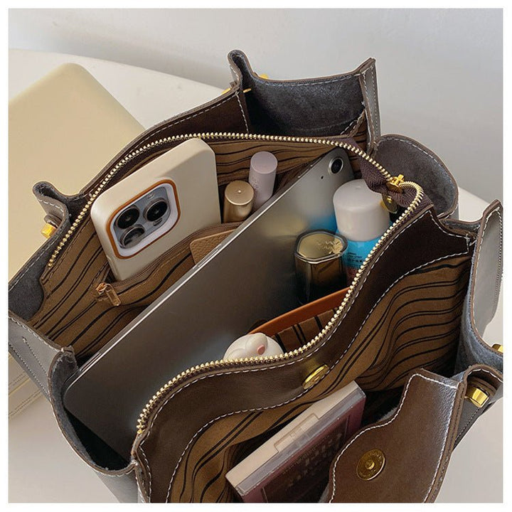 Shopper bag made of faux leather – Handmade & sustainable