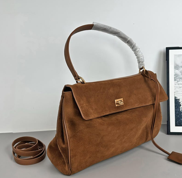 Luxurious vegan leather tote bag