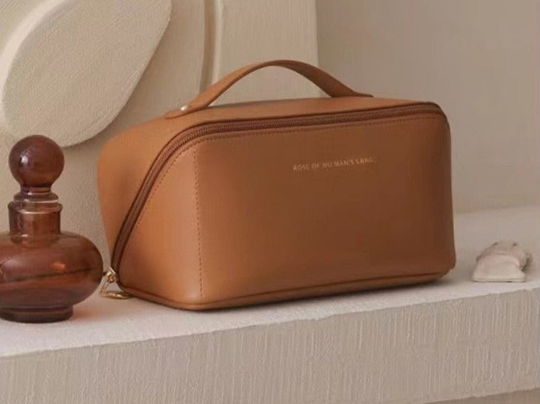 Bea | Large Travel Cosmetic Case