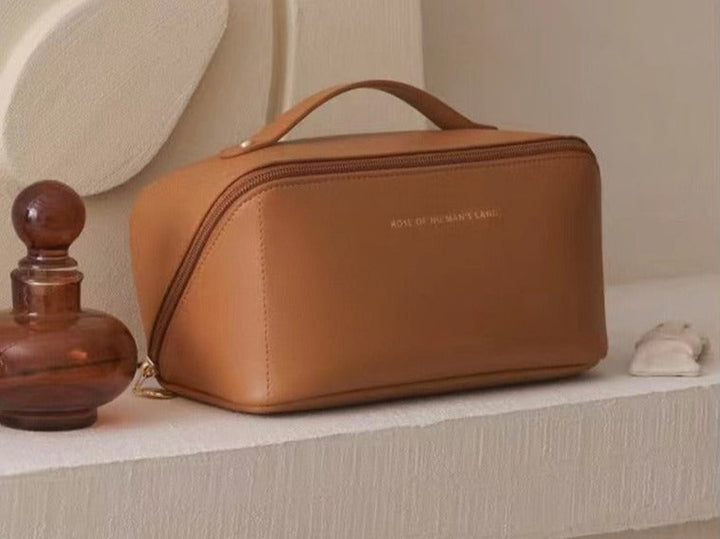 Bea | Large Travel Cosmetic Case