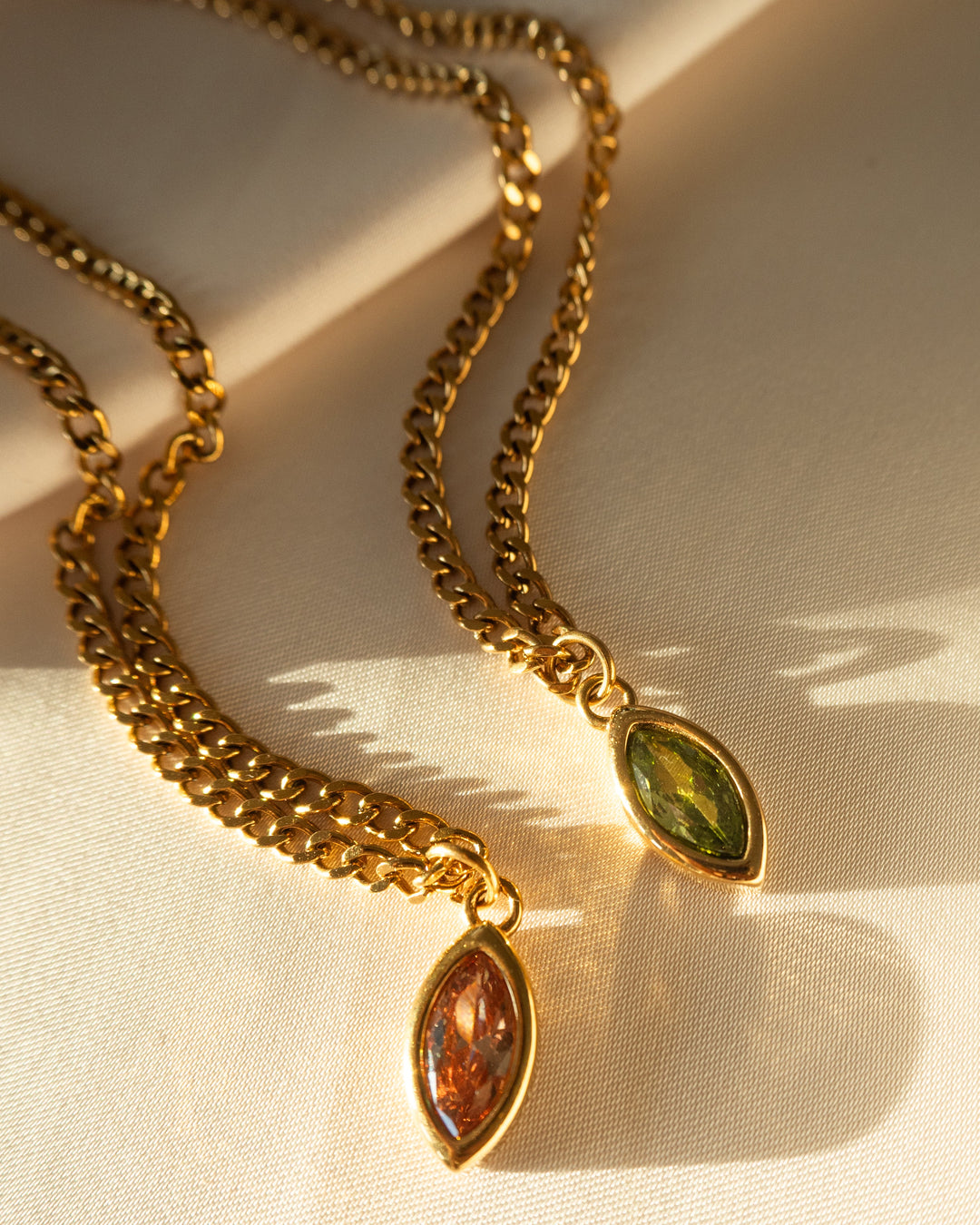 Scottie Necklace | Champagne
