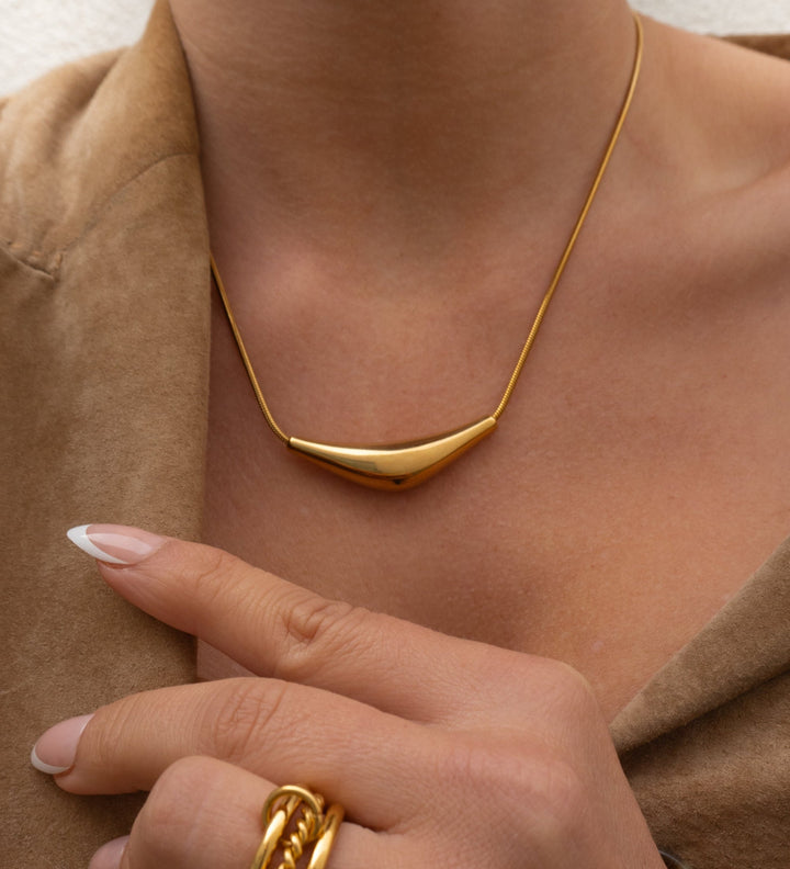 Lana Necklace