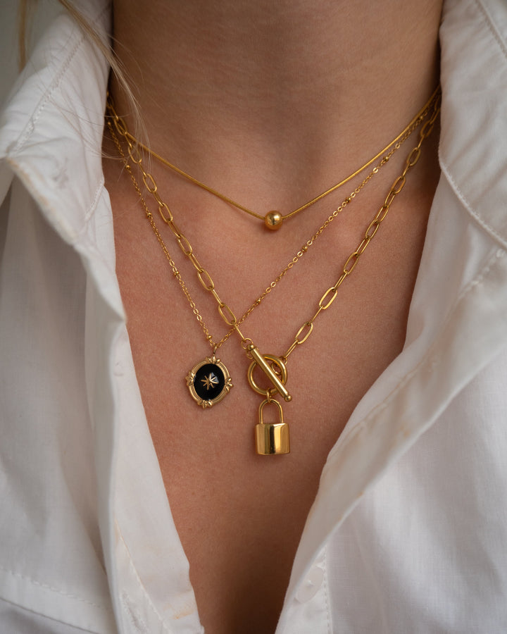 Cleo Choker