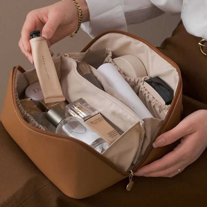 Bea | Large Travel Cosmetic Case